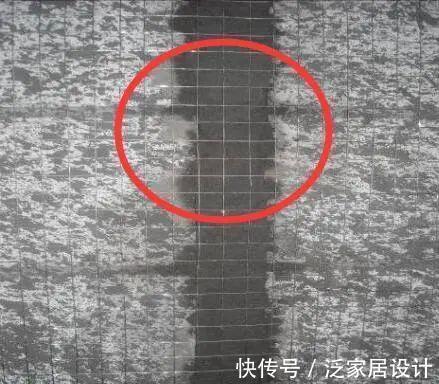 家里砌墙,一定要叫师傅贴上钢丝网,聪明人都知道,用50年没问题