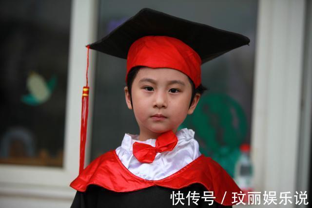 对联|上联:大学生、研究生、博士生、三生有幸,下联很难对付