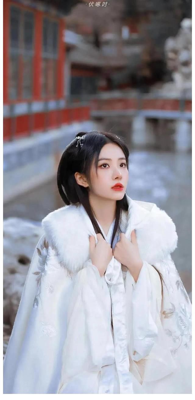喻言 性感 古装 壁纸