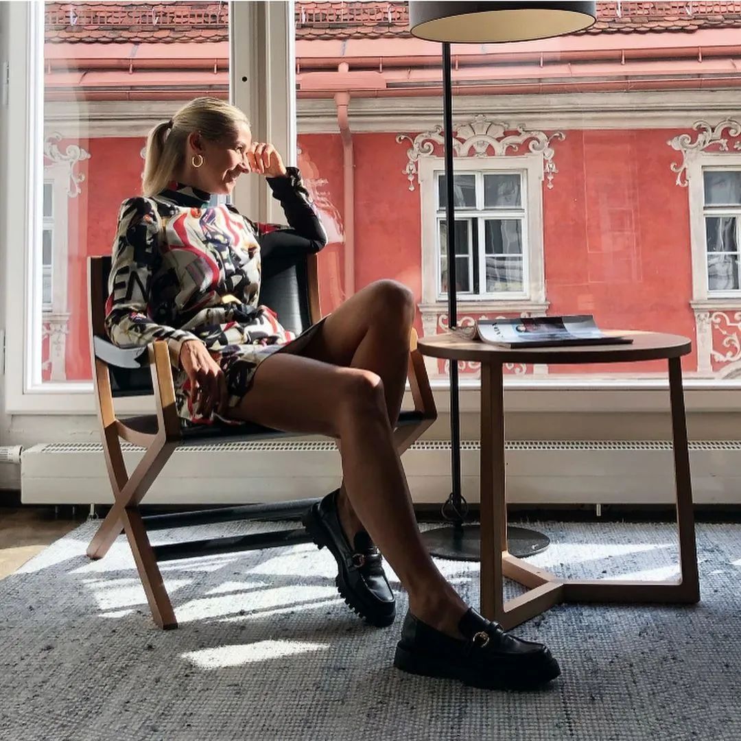 短袜|打败小白鞋成为今秋“最百搭鞋”，有关它的7Days搭配送给你