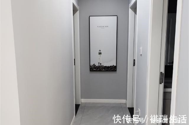 电视背景墙|新房入住一个月，入户鞋柜非常实用，不做电视墙家人很满意，晒晒！