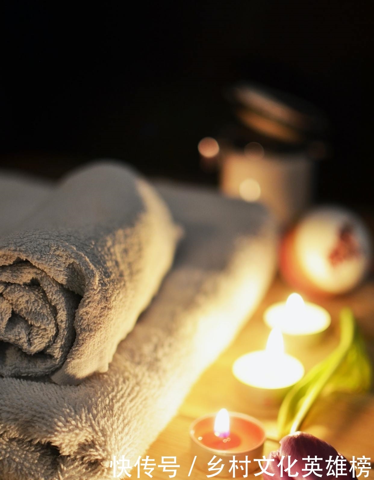 露出|毕飞宇:《小说课》|小说微妙的细节,隐藏于露出水面的冰山之下