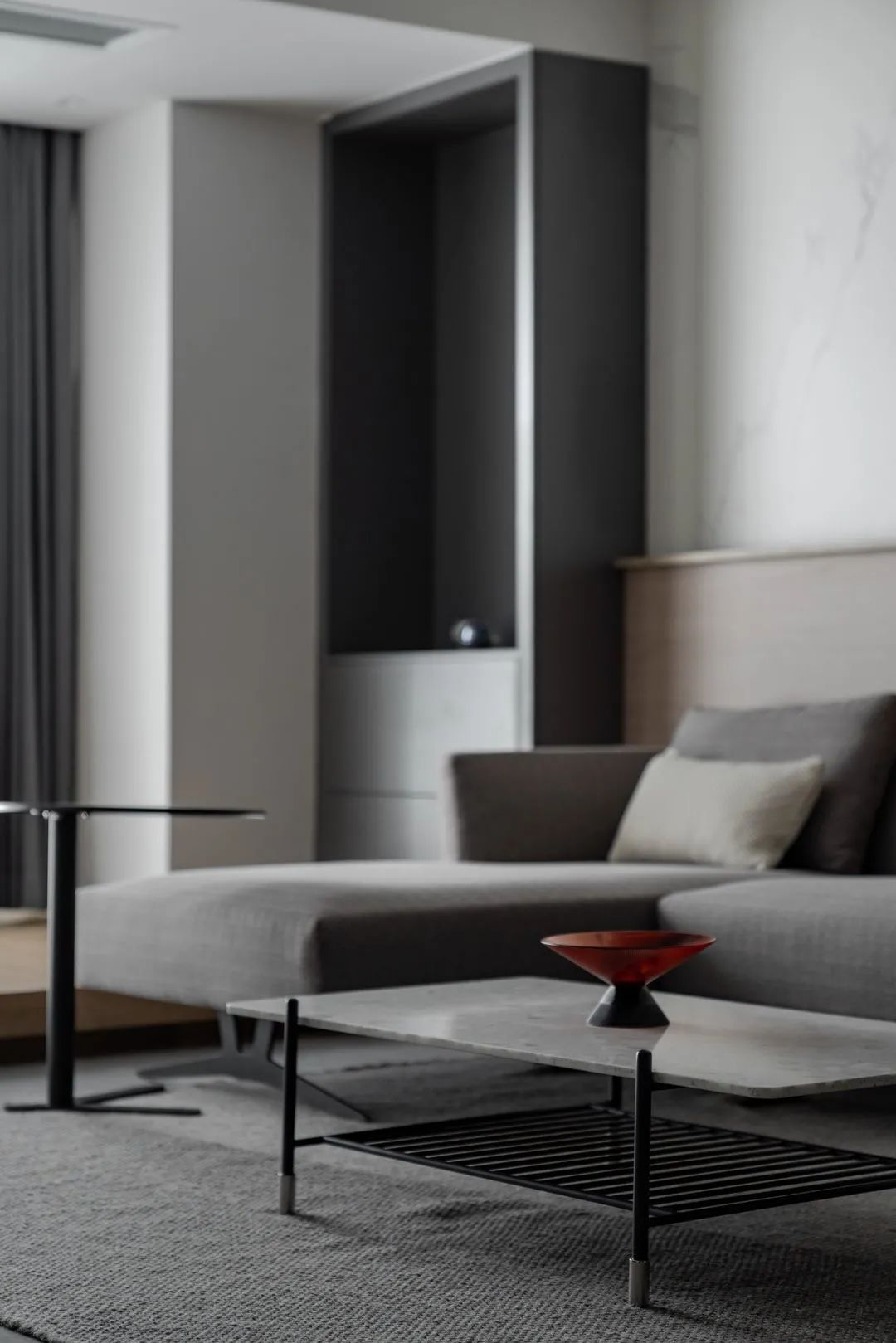 空间|130㎡现代极简,朴素的空间设计,也让生活简约温馨舒适