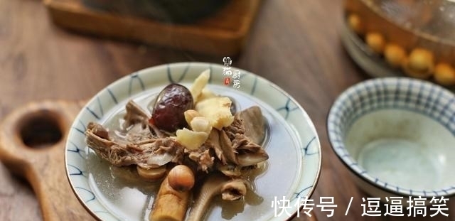 一日三餐|适合入秋喝的益气汤，女人可别亏待自己，气血循环不做黄脸婆