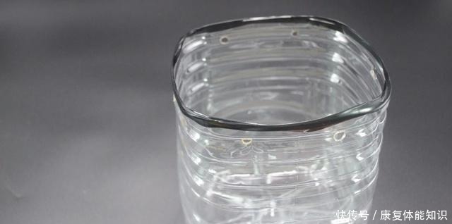 空油桶上穿2根绳子,太聪明了,解决了困扰大家的一大难题,真棒!