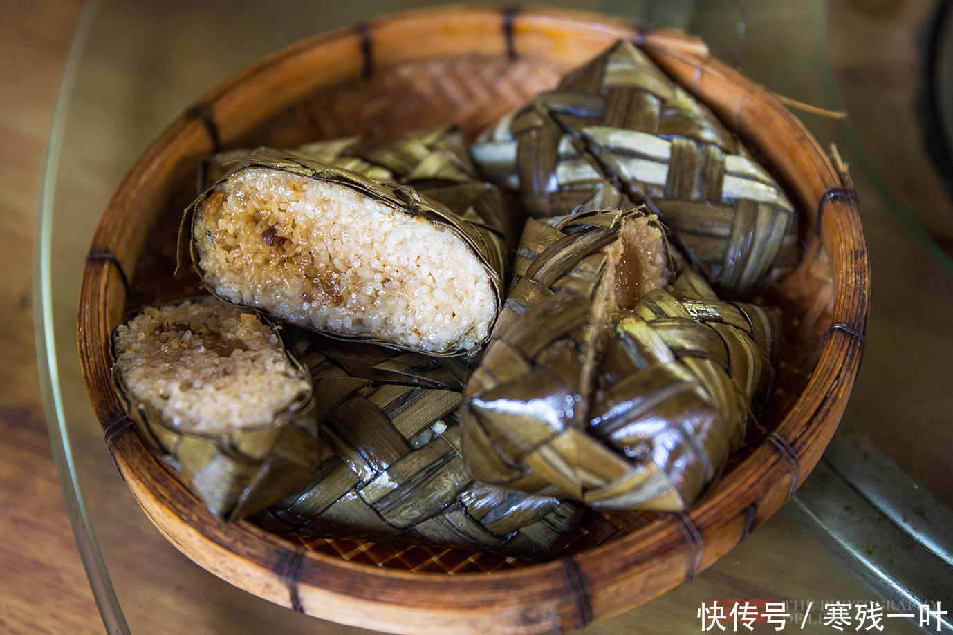 海南|海南特色网红农家菜,一桌十二道菜1200元,你觉得怎么样?