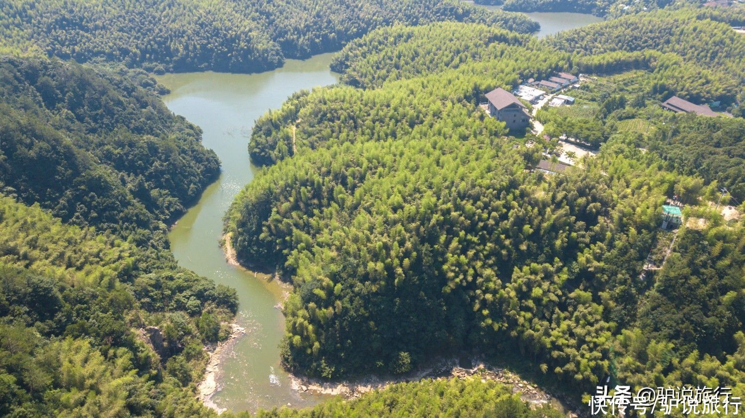 何洛洛|张彬彬何洛洛湿身啦！《极限挑战》最新取景地——安吉仙龙峡