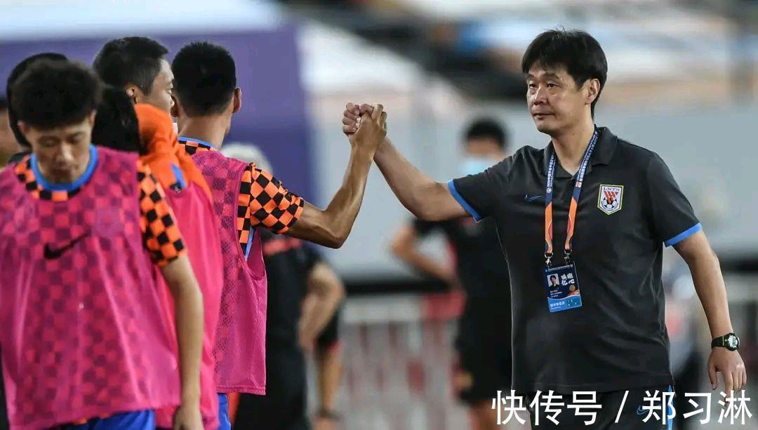 国家队|国足的入选新规,对李霄鹏来说是助力,并非是出难题