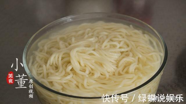 葱油拌面|1把香葱,1碗面,不需要复杂流程,简单一拌,越吃越想吃