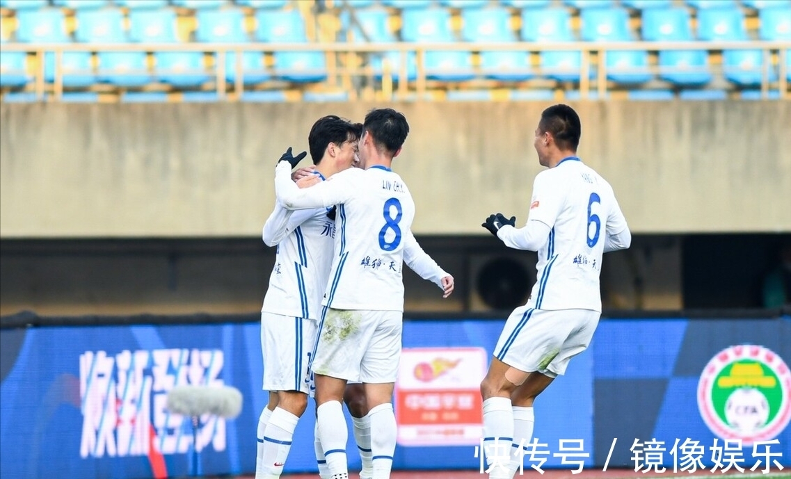 博阿滕|2-1!首胜+首败!谢鹏飞爆发+2球,拿下中超保级大战,反超大连人