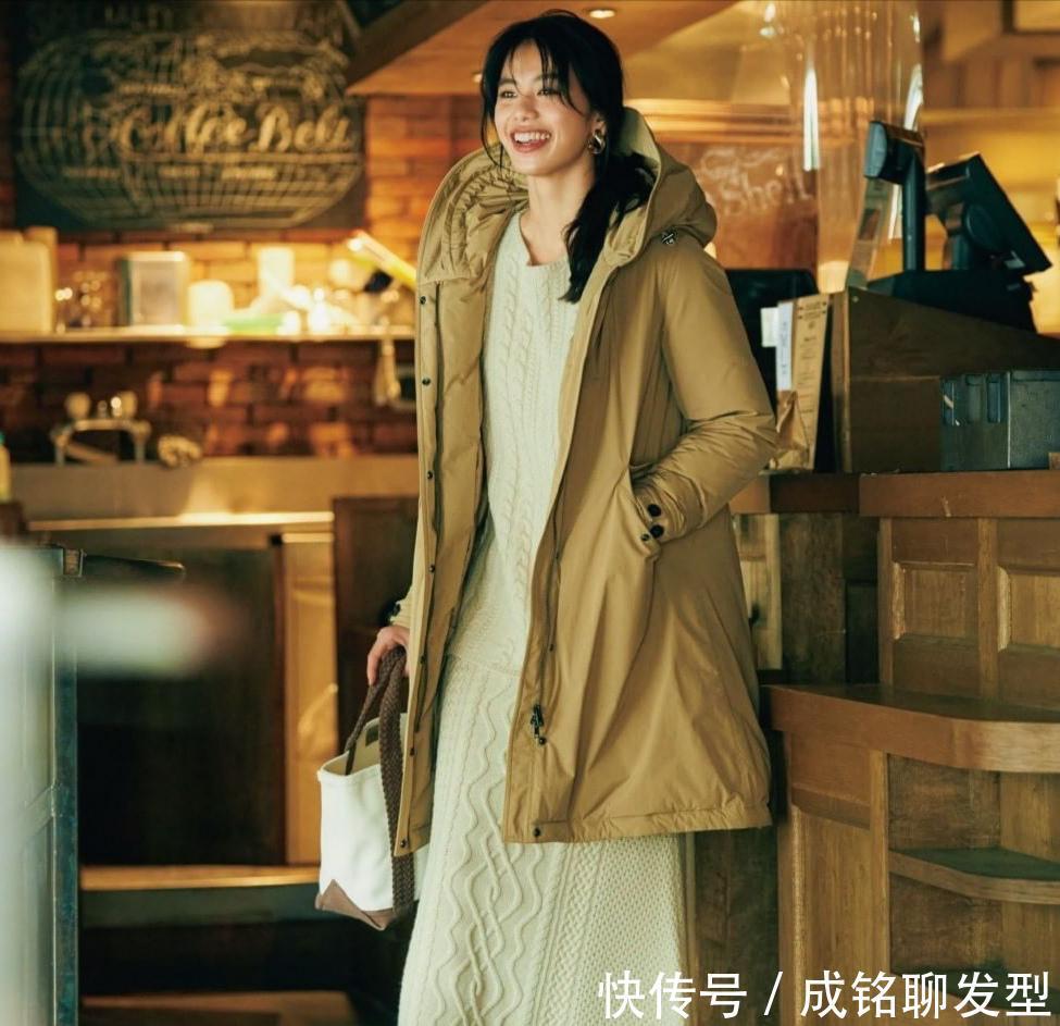 日系风羽绒服搭配超时尚,精致大气又有女人味,洋气保暖又显贵气