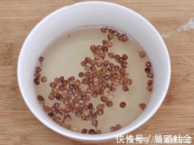 花椒|快告诉家里人每次煮水加几粒它,阳气足了,体质好了,病痛消了