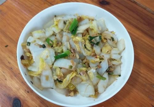 此菜钙是大白菜的3倍，2元1斤，酸辣下饭，正当季要多吃