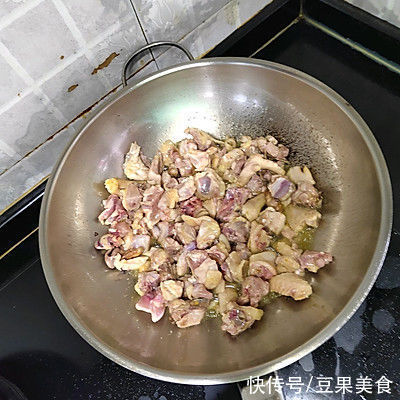 私房炖鸡，要的就是这个家常口儿