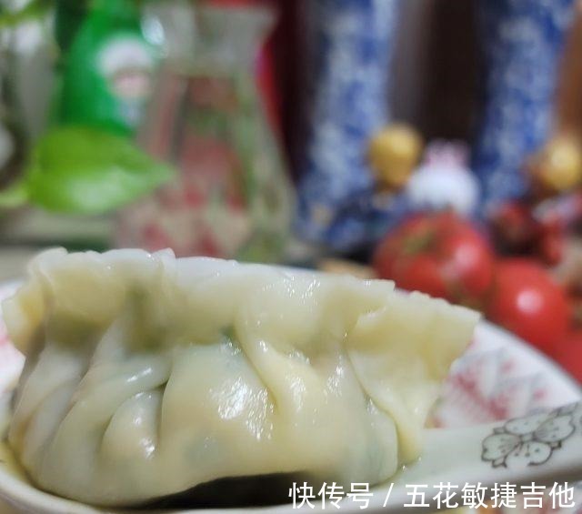 美食天下|虾皮鲜肉韭菜水饺,味道很鲜美,超好吃!