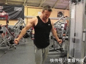 双杠臂|同样是练胸,一个卧推一个夹胸,差距有多大