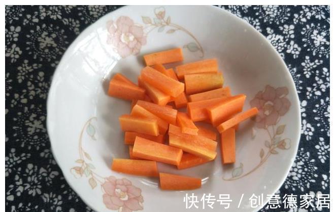秋天|秋天就要多吃莲藕，想要炒得不发黑，教你详细方法，莲藕白又脆