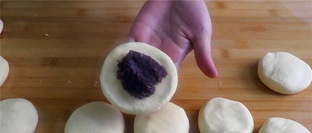 油炸糕|糯米粉这样做才好吃,外酥里软不粘牙,比油炸糕还简单