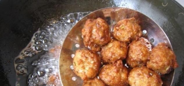 想吃肉丸子,别再出去买着吃了,教你一招,自己做的好吃有嚼劲