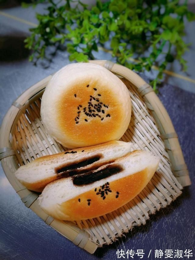 面团|松软馅多的日式红豆包，一定要学的水合法，你学会了吗？
