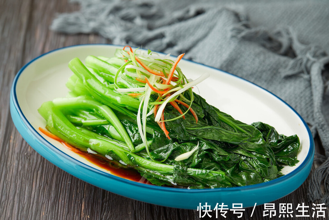 鲜香|无论炒什么青菜，直接下锅炒是错的，牢记这3步，青菜翠绿又鲜香