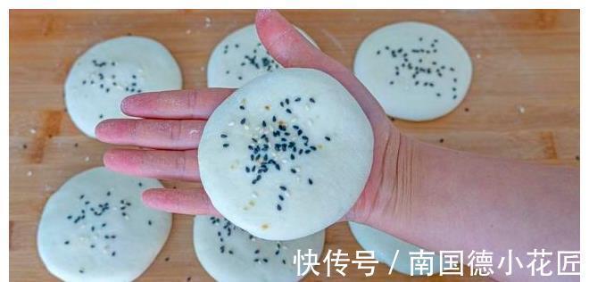 秘诀|这烧饼,外面排队30分钟才能买到,秘诀独家公布,吃一口就爱上