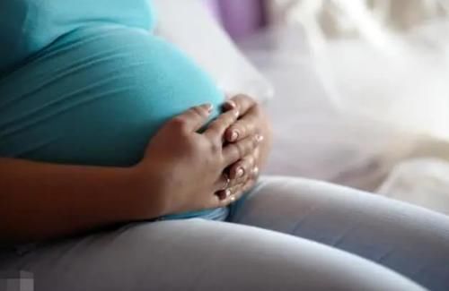 宝妈|分娩的时候,去医院是穿裙子还是裤子看看过来人都是怎么做的