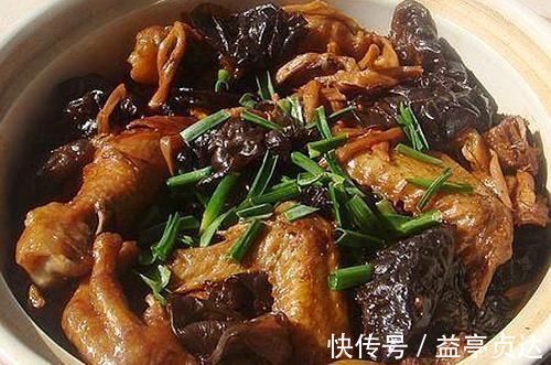 肉皮|适合家庭小聚的几道菜,盘盘香鲜,让人忍不住吃了一口又一口!