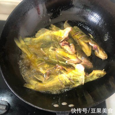 这道黄丫角焖鸡蛋连续吃了3碗，全家人都一致好评