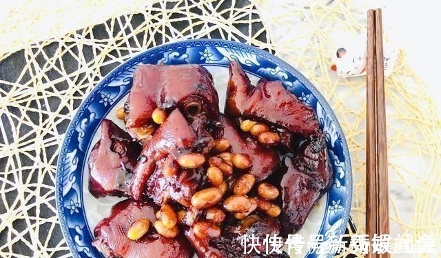 香叶|猪蹄和它是绝配,用一种食材代替水,不仅软烂入味,还营养翻倍