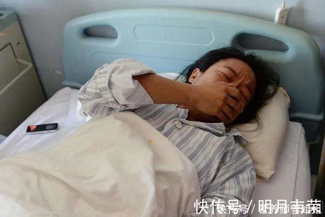 小娟|31岁女子,8个月胎儿,死于腹中,丈夫得知原因,怒扇妻子一巴掌
