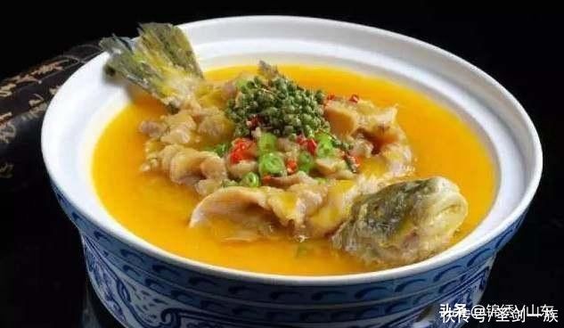 丝瓜鲫鱼汤|酒鬼们最爱吃的12道下酒菜,接地气味道棒,大筵小席均合适