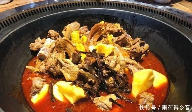 长春的美食数不胜数,让人百吃不厌、流连忘返