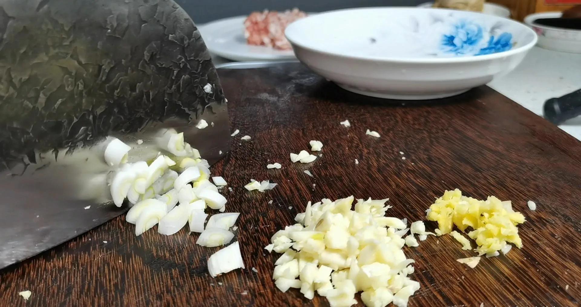 自从学会了粉条的做法,我家每隔几天就做一次,实在太好吃