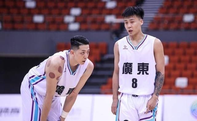 赵继伟|惨败辽篮后,宏远众将发声!赵睿告别胡明轩找问题,徐杰埋头苦干