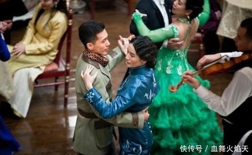 抛弃|他是张学良结拜弟兄，官至中将军衔，晚年却被媳妇嫌弃窝囊遭抛弃