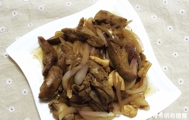 清洗干净|鸡身一重要部位,给牛肉都不换,每到秋冬多吃些,不用去医院