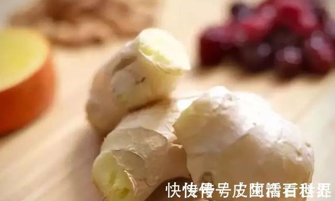 生姜片|如此吃生姜,补阳气、祛寒湿、缓解关节疼痛,好处多到数不清