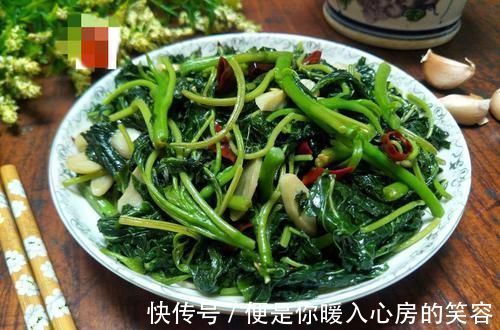 阿萱|父母都是高个子,儿子却“矮”人一等,问题出在了3个方面上