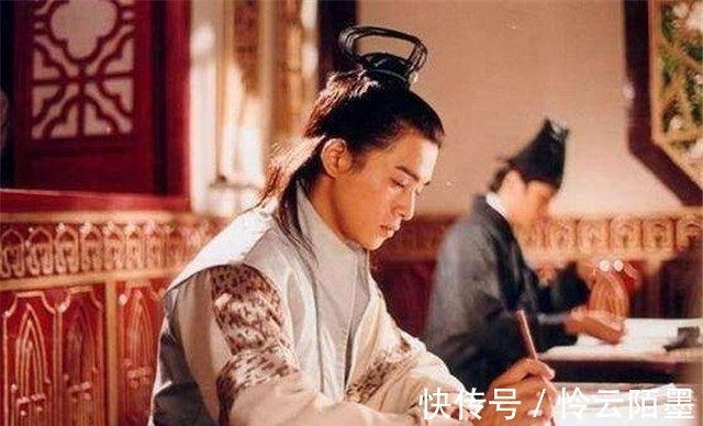 武则天$秀才出一上联,满朝官员无人能对,武则天悬赏千金,千百年无下联