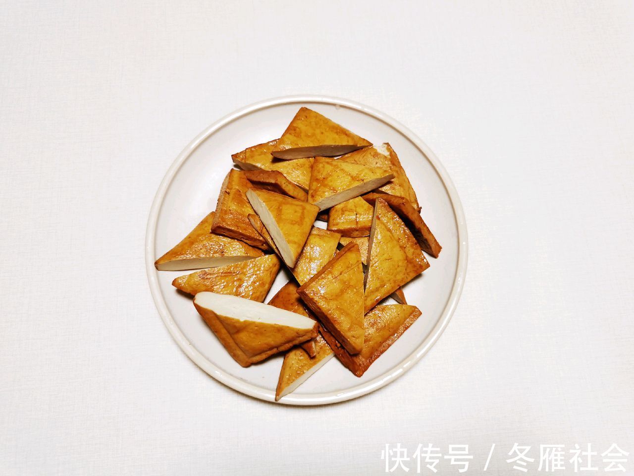 豆腐干|鲜香四溢的香辣豆干，制作简单，解馋下饭