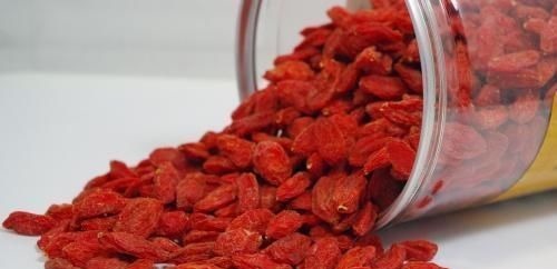 黄芪|枸杞和此物搭档,连喝3天,眼睛亮了,肾不虚了,肝也干净了