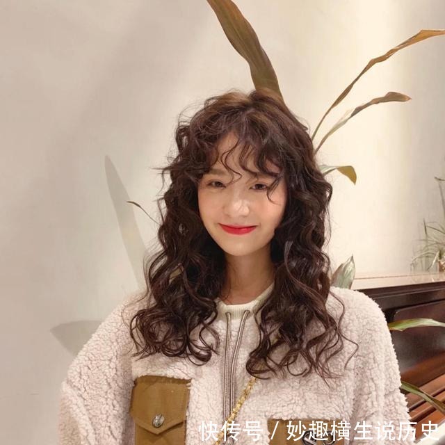 脸型|“显脸小”的四大发型气垫烫圆脸专属,方脸法式烫更高级!