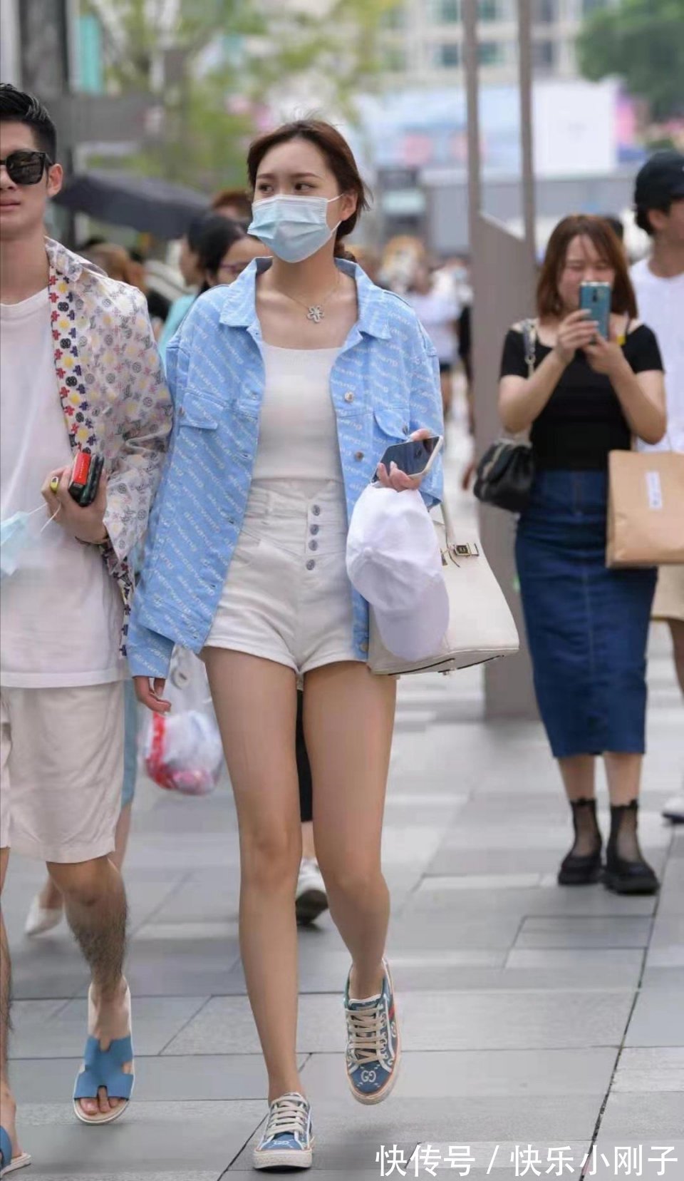 帽子 适合秋日的简约清爽穿搭,秋天也要又美又时髦,你值得拥有