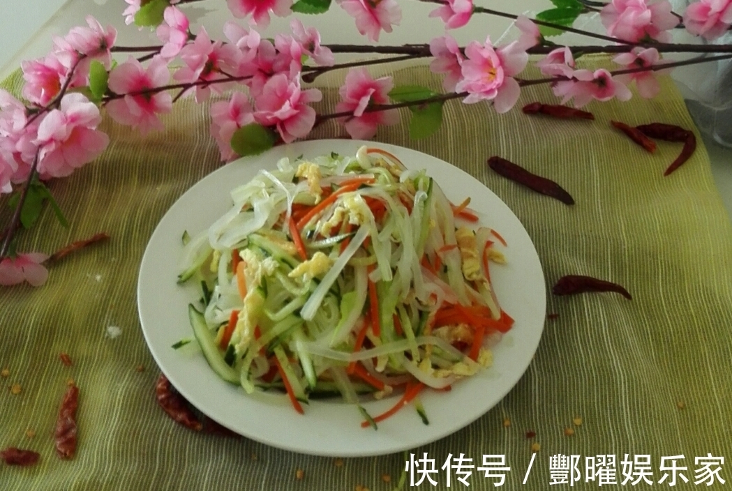 搭配|白菜是最简单的美食，它营养全面，味道清爽，跟什么食材都能搭配