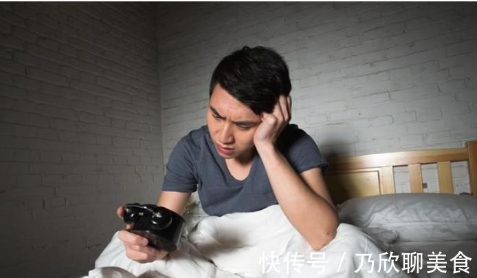 肾虚|凌晨3、5点就醒了是气血不足了，按4个穴位，让你一觉天亮