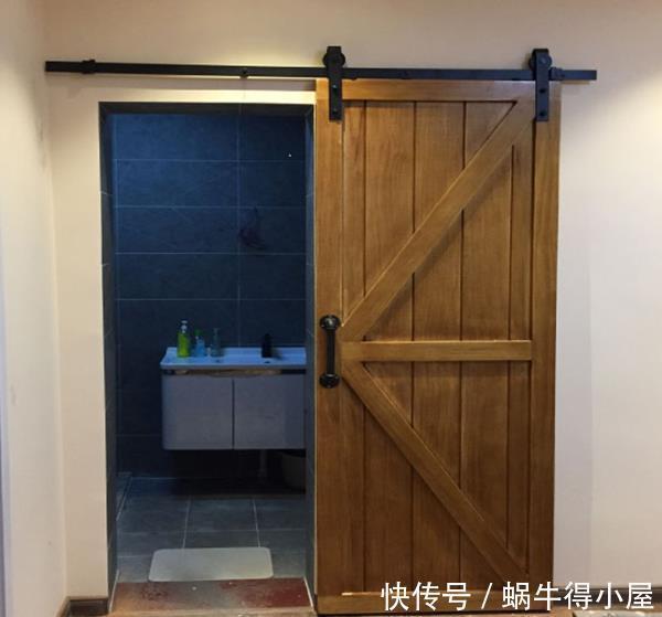 吊轨门|越来越多人厨房不装推拉门，装这个更实用方便，后悔我家装早了