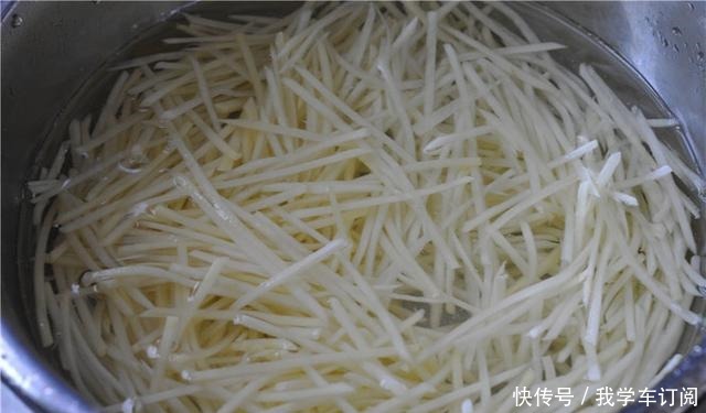 不管什么时候,土豆和它不能一起吃,却很多人爱吃,许多人中招了