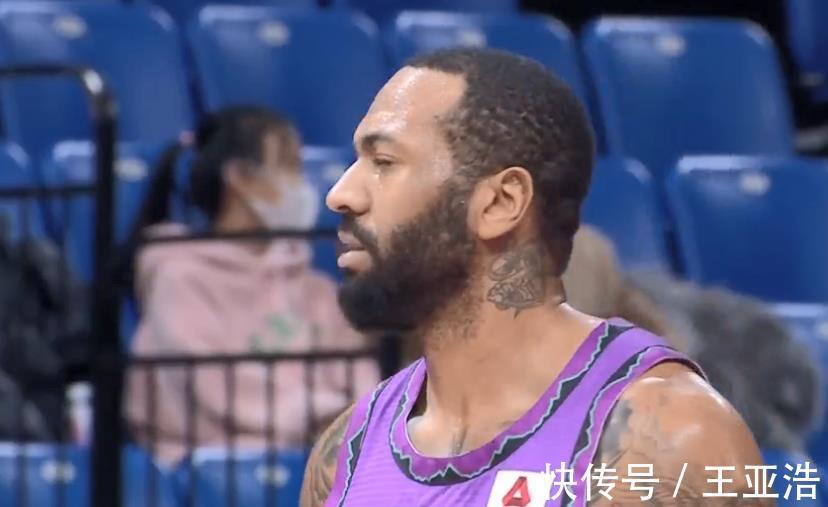 山东|耻辱!山东男篮被打34比1,单节落后29分,9分钟只拿1分太无语