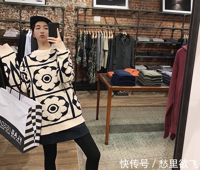 毛衣|长款毛衣搭配半身裙，保暖又舒适，还很时髦！